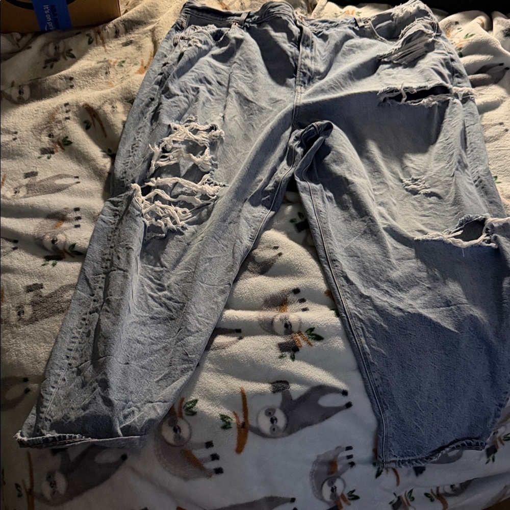 American Eagle Outfitters Light Blue Washed Denim Jeans